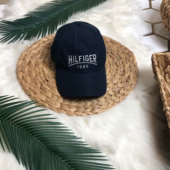 Tommy Hilfiger Accessories - Tommy Hilfiger Adjustable Dad Hat Tommy Hilfiger Accessories - Tommy Hilfiger Adjustable Dad Hat